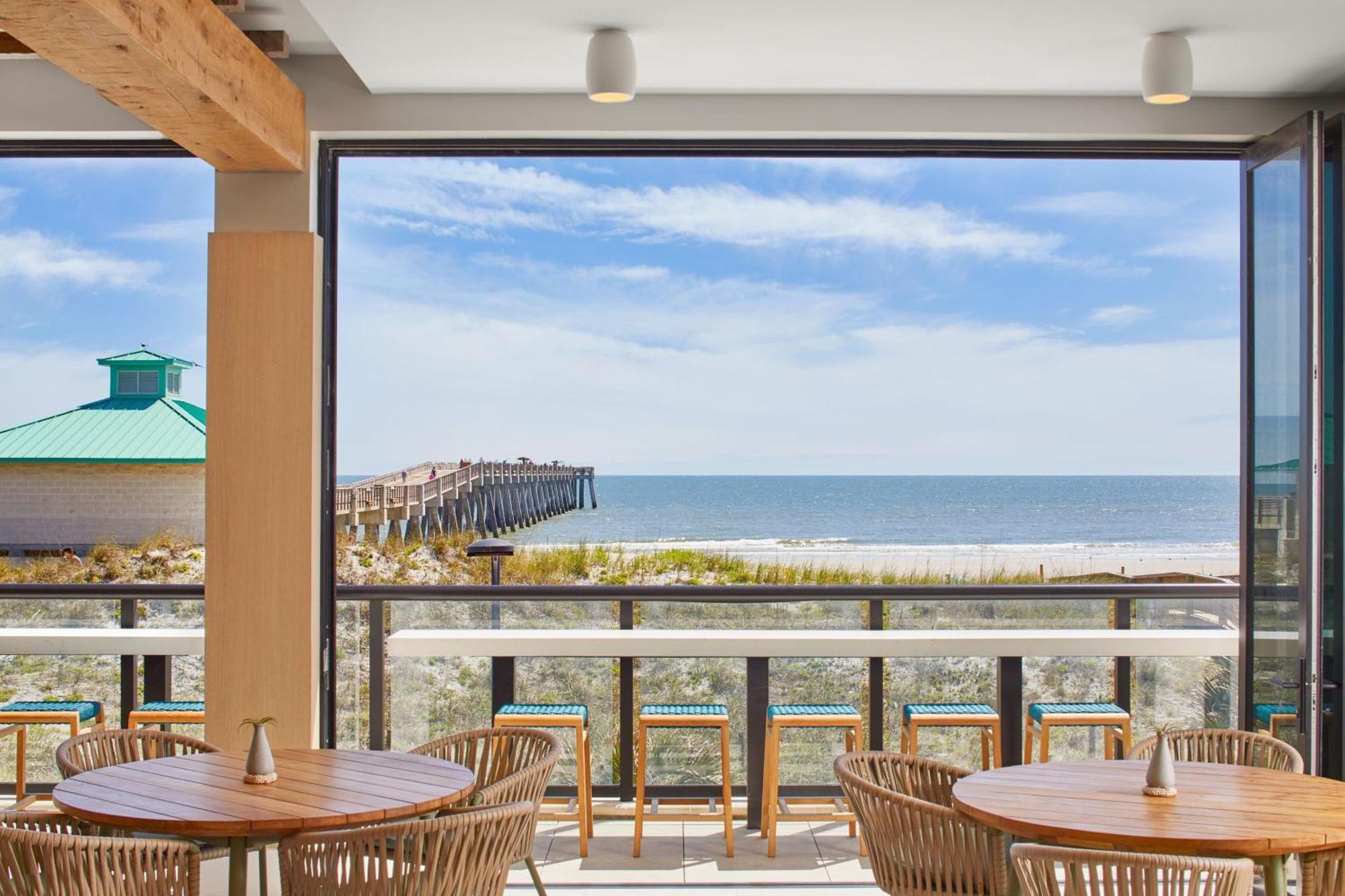 Springhill Suites By Marriott Jacksonville Beach Oceanfront Екстериор снимка